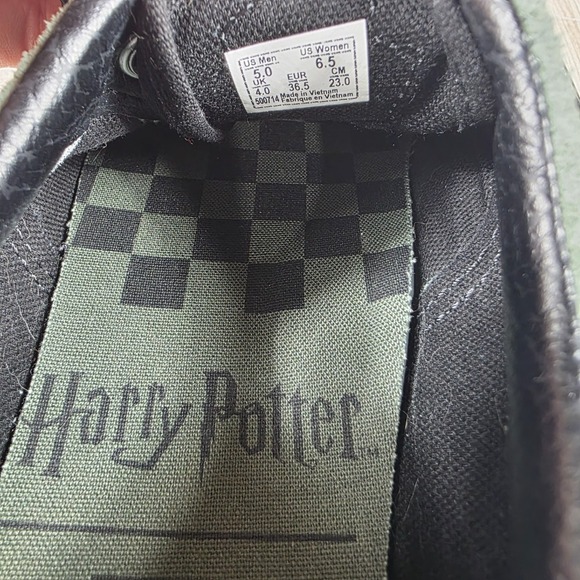 Vans Harry Potter Snake‎ Print Sneakers Low Top Casual Shoes Size 7 - Picture 9 of 9